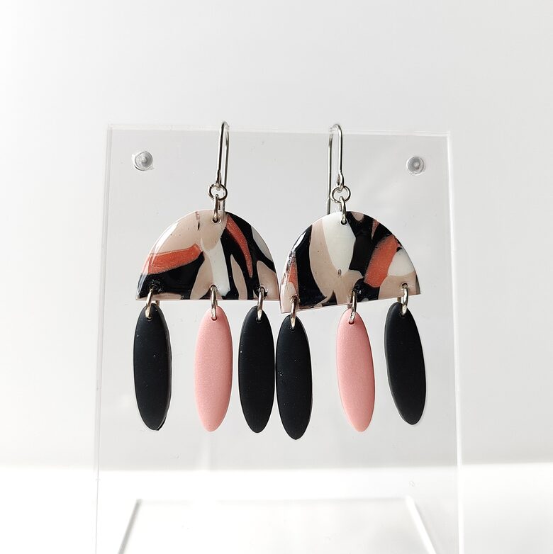 Gari krāsaini polimērmāla auskari