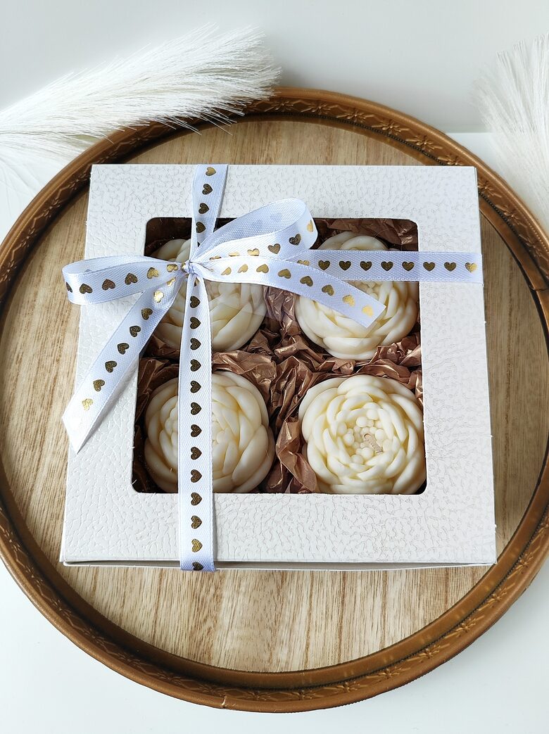   Gift set - soy wax peony candles, brown