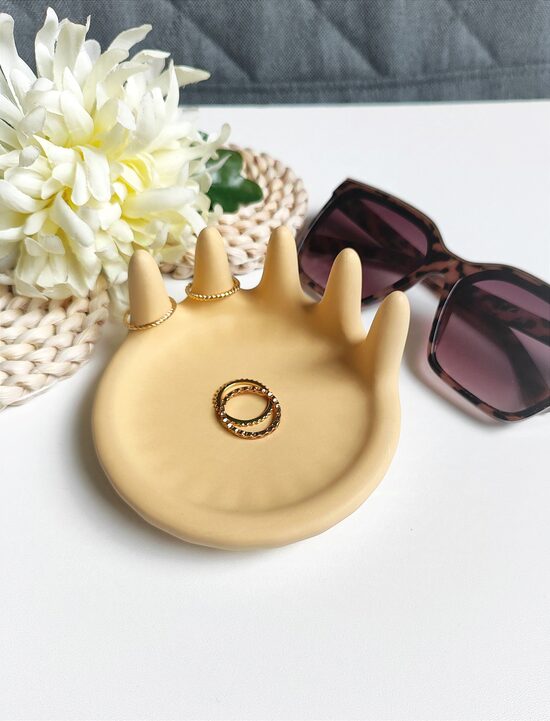 Decorative jewelry dish, yellow
