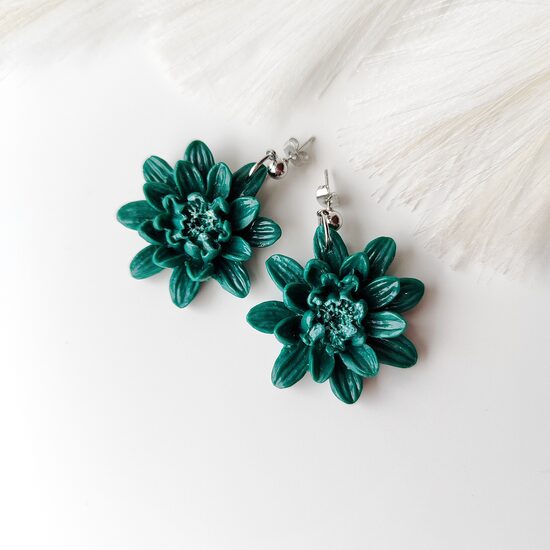 Dark green flower earrings