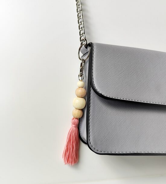 Piekariņi - atslēgu un somu aksesuāri ar bārkstīm