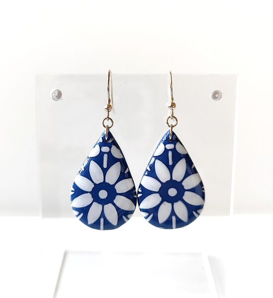 Gari auskari zilā krāsā