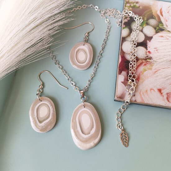 "White pearl" jewelry set