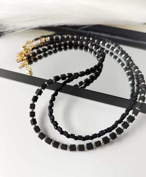 Elegant black glass bead necklaces for a timeless look